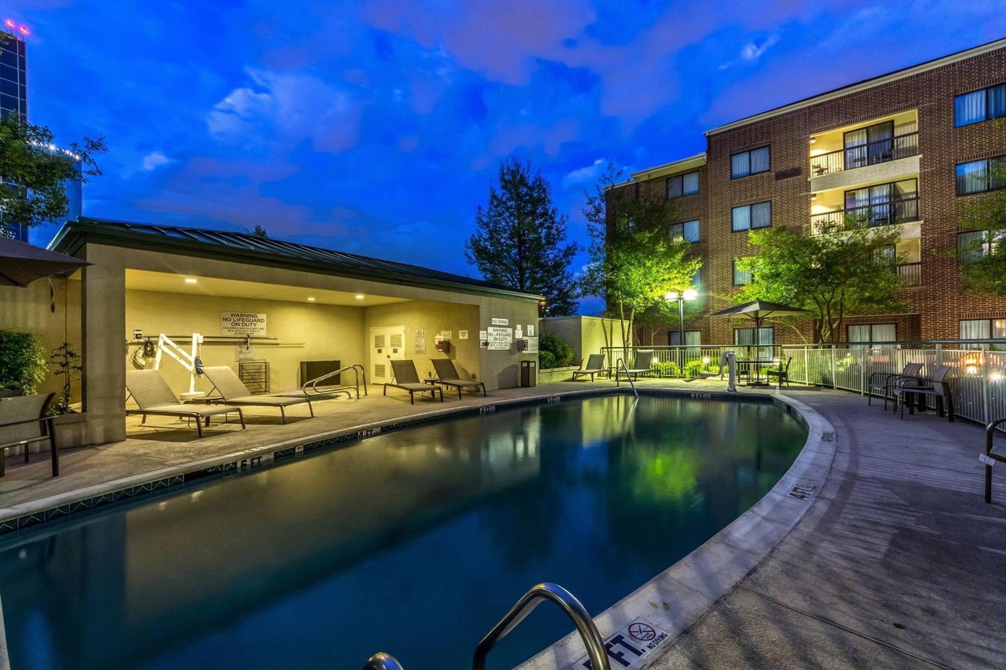 Courtyard Dallas Dfw Airport South/אירווינג מראה חיצוני תמונה