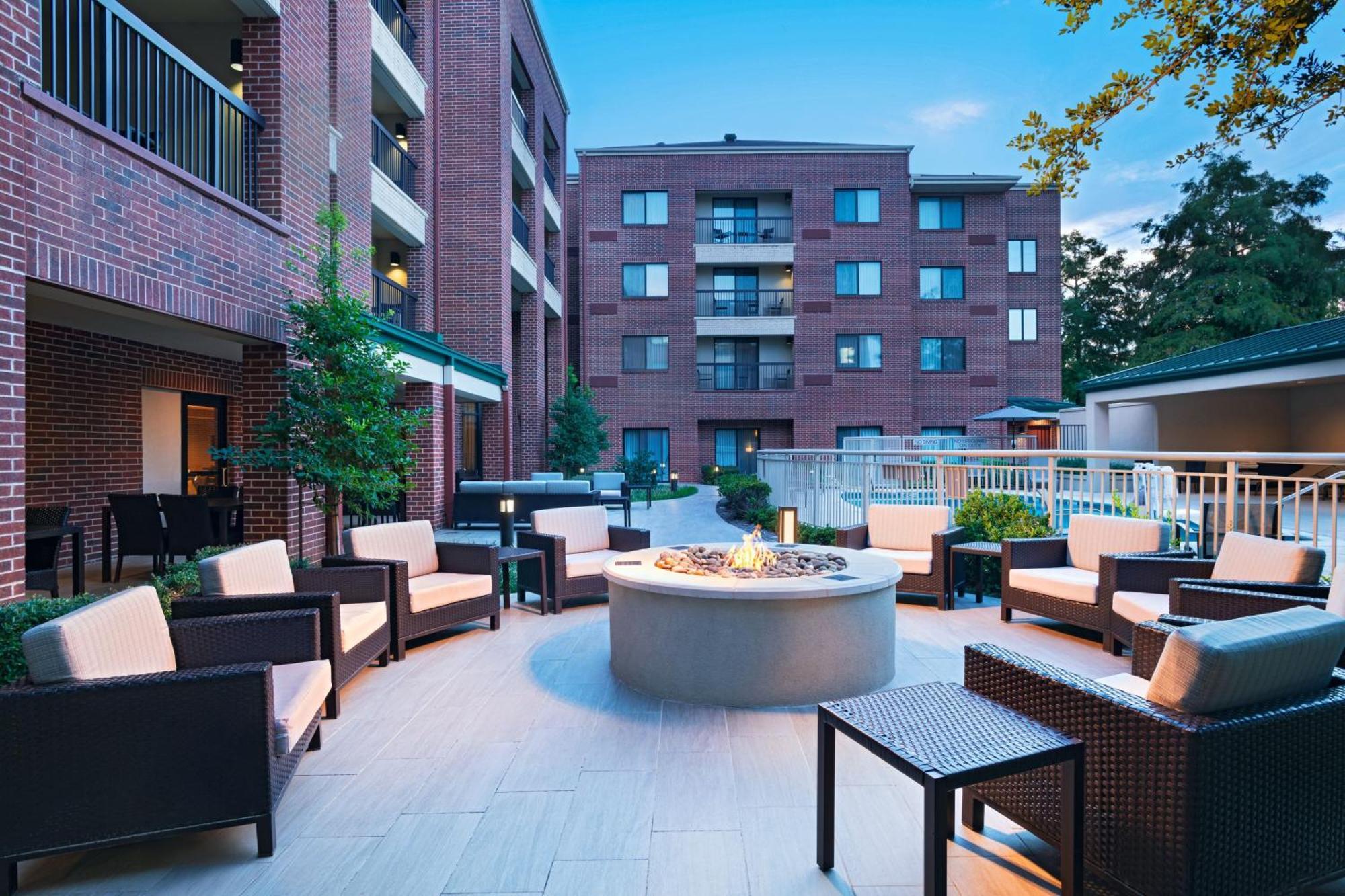 Courtyard Dallas Dfw Airport South/אירווינג מראה חיצוני תמונה
