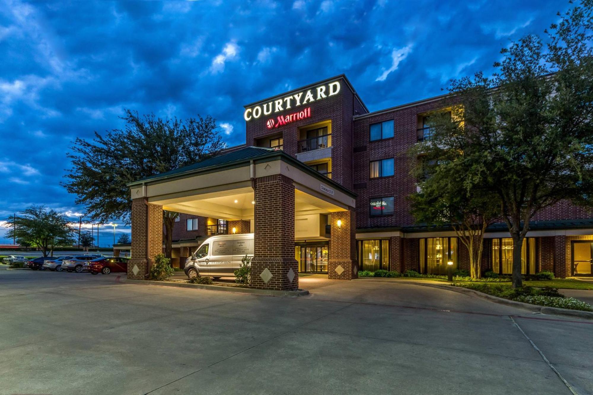 Courtyard Dallas Dfw Airport South/אירווינג מראה חיצוני תמונה