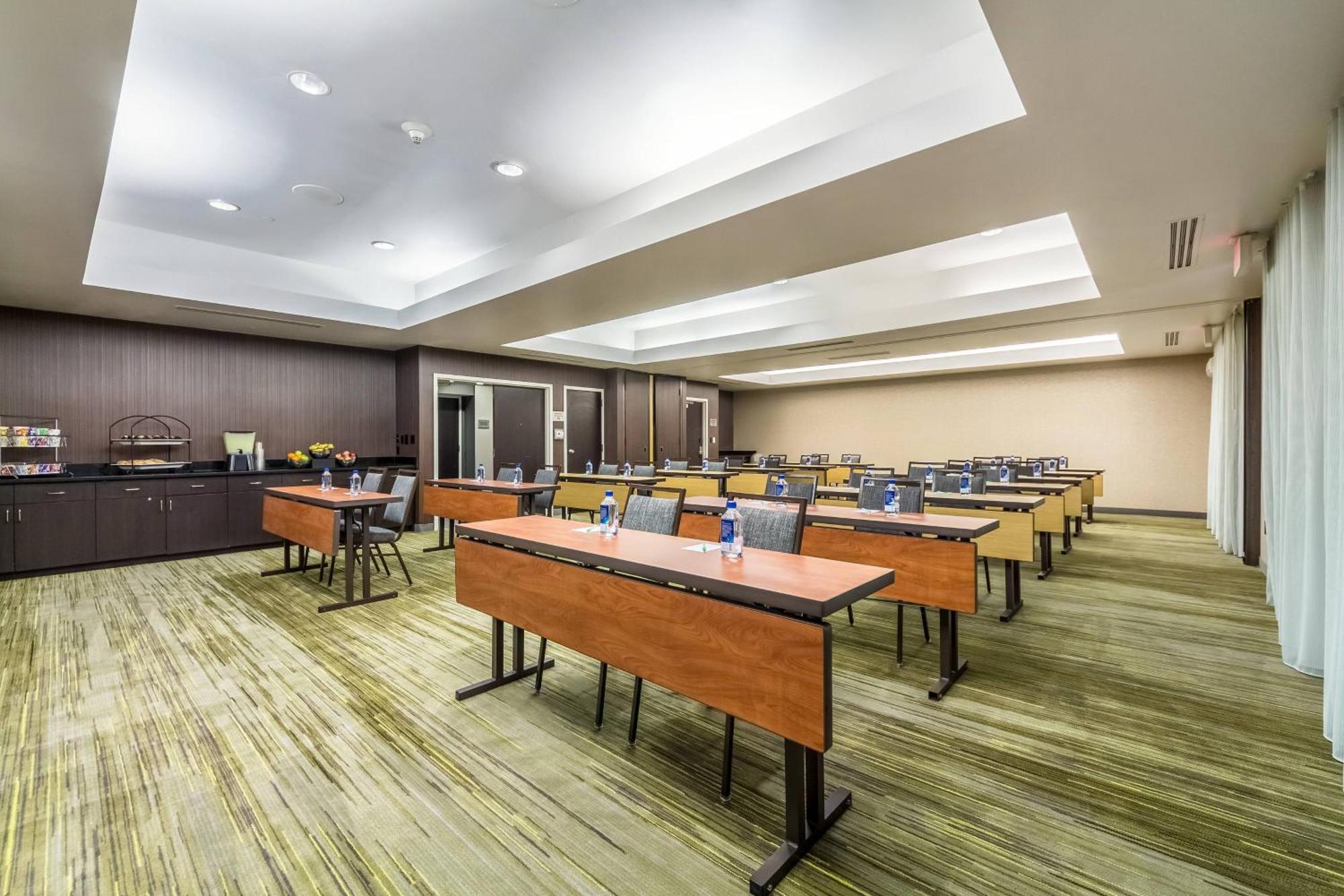 Courtyard Dallas Dfw Airport South/אירווינג מראה חיצוני תמונה