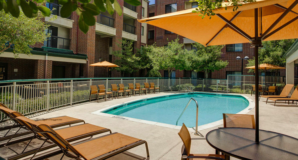 Courtyard Dallas Dfw Airport South/אירווינג מראה חיצוני תמונה